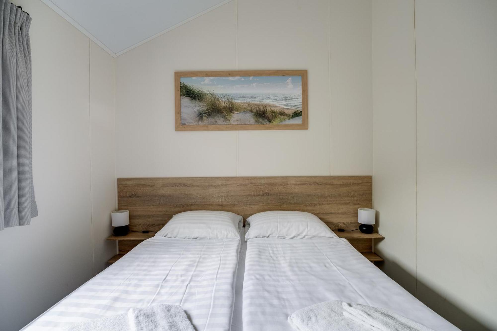 Modern Ingericht Chalet Op Groen Park Op De Veluwe Epe Exterior photo